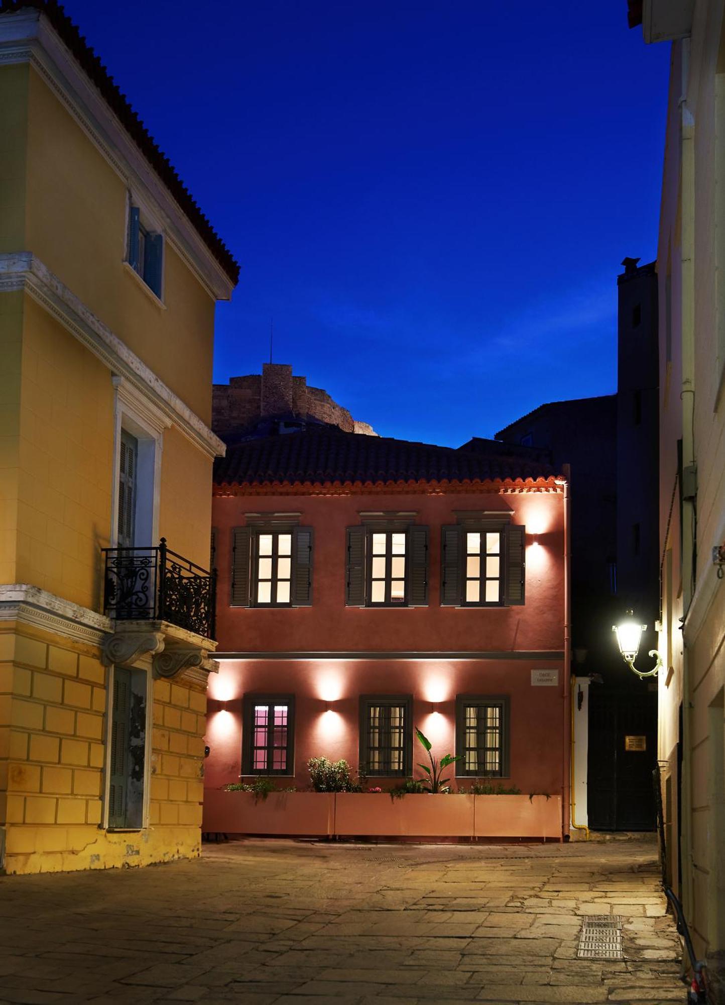 En Plaka - Elegant Estate *